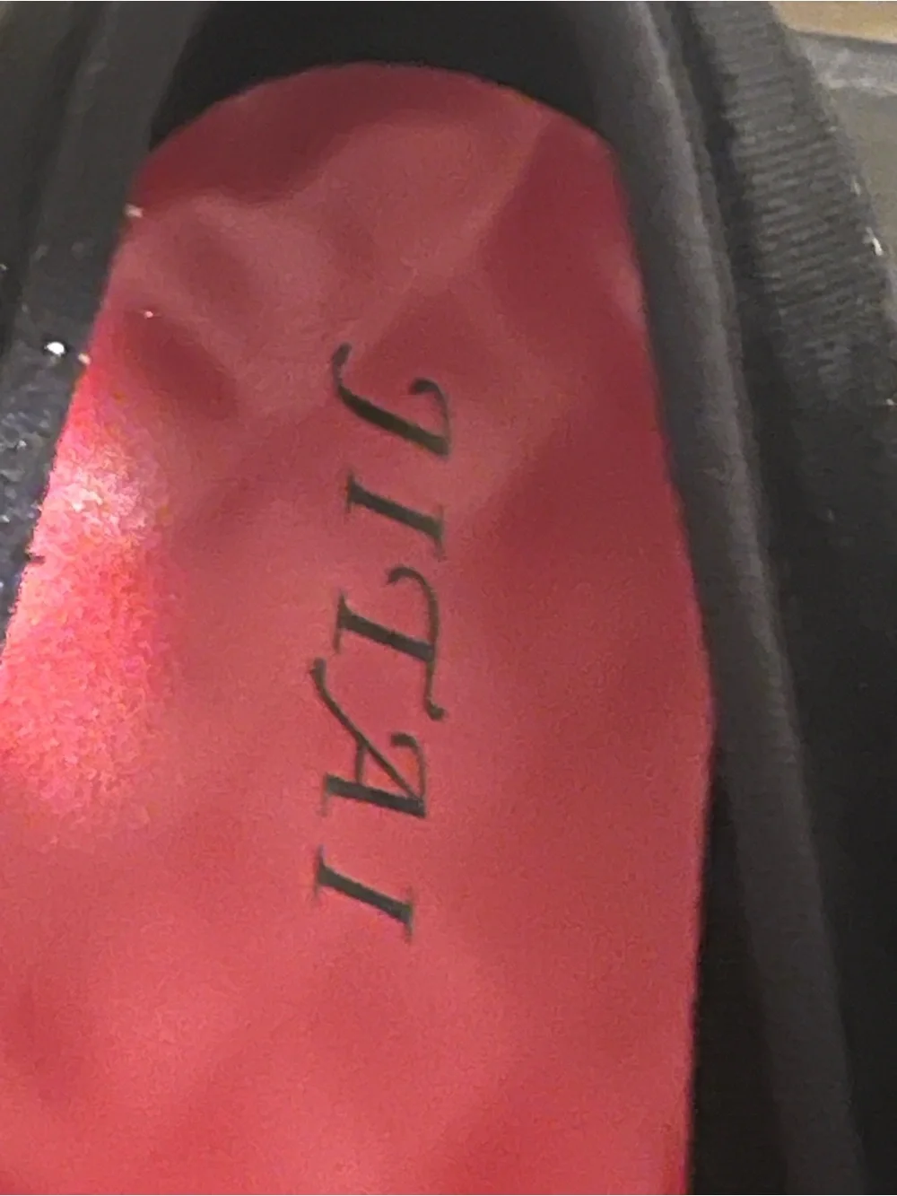 jitai elegant black